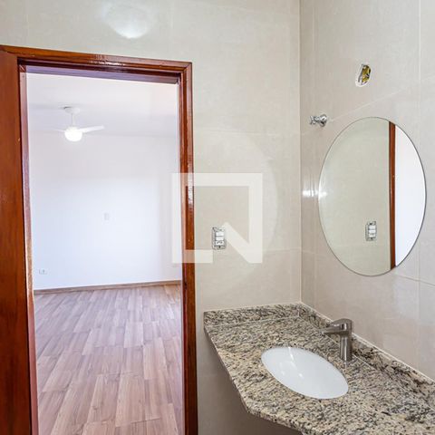 Casa de condomínio à venda com 166m², 3 quartos e 5 vagas Casa de condomínio à venda com 166m², 3 quartos e 5 vagasBanheiro suite