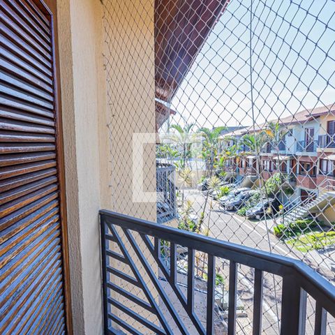 Casa de condomínio à venda com 166m², 3 quartos e 5 vagas Casa de condomínio à venda com 166m², 3 quartos e 5 vagasVaranda quarto 2