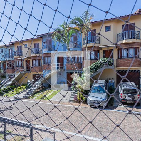 Casa de condomínio à venda com 166m², 3 quartos e 5 vagas Casa de condomínio à venda com 166m², 3 quartos e 5 vagasVista Sala
