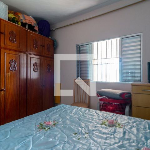Casa à venda com 300m², 5 quartos e 3 vagasQuarto 2