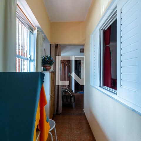 Casa à venda com 300m², 5 quartos e 3 vagasCorredor