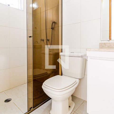 Casa à venda com 300m², 5 quartos e 5 vagasBanheiro Suíte 1