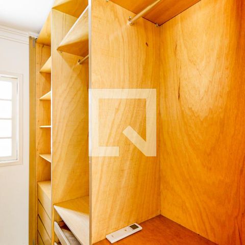 Casa à venda com 300m², 5 quartos e 5 vagasCloset Suíte 2
