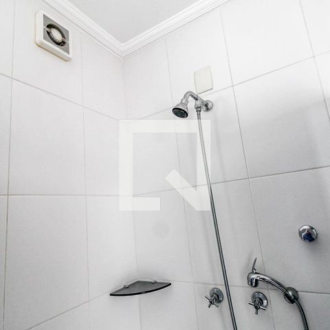 Casa à venda com 300m², 5 quartos e 5 vagasBanheiro Suíte 3