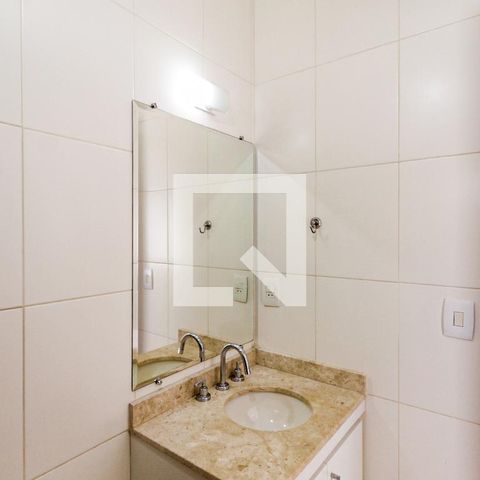 Casa à venda com 300m², 5 quartos e 5 vagasBanheiro Suíte 1