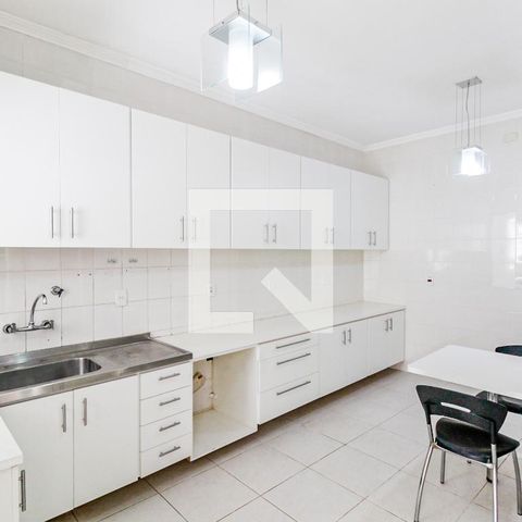 Casa à venda com 300m², 5 quartos e 5 vagasCozinha