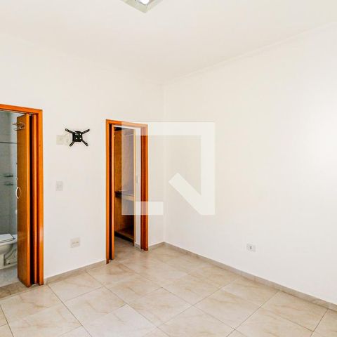 Casa à venda com 300m², 5 quartos e 5 vagasSuíte 2