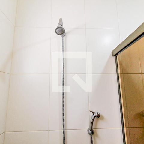 Casa à venda com 300m², 5 quartos e 5 vagasBanheiro Suíte 1