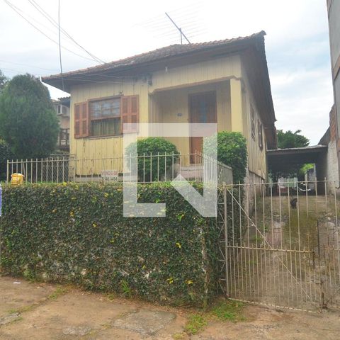 Casa à venda com 110m², 3 quartos e 2 vagasFachada