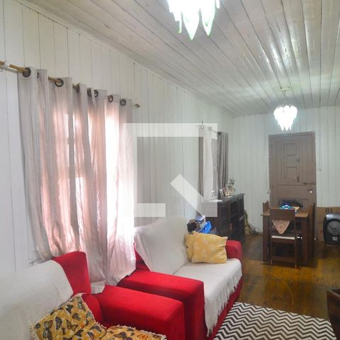 Casa à venda com 110m², 3 quartos e 2 vagasSala