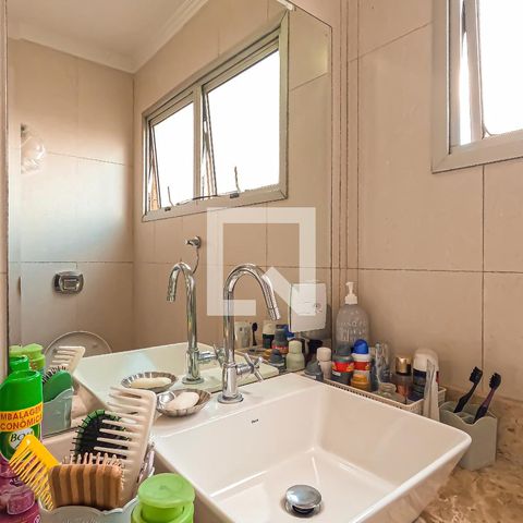 Apartamento à venda com 116m², 3 quartos e 2 vagasBanheiro da Suíte
