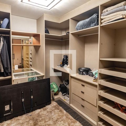 Apartamento à venda com 106m², 3 quartos e 2 vagasCloset da Suíte 01