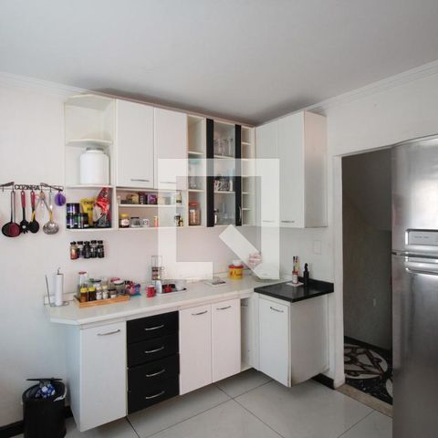 Casa para alugar com 473m², 5 quartos e 5 vagasCozinha
