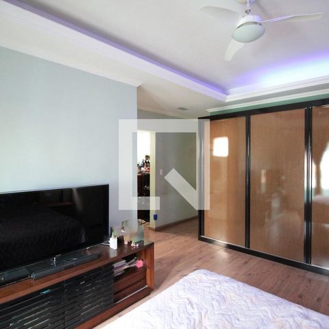 Casa para alugar com 473m², 5 quartos e 5 vagasSuite Master