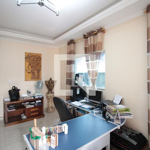 Casa para alugar com 473m², 5 quartos e 5 vagasSala