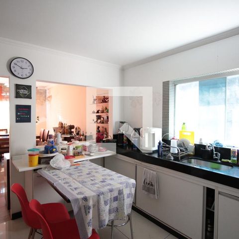 Casa para alugar com 473m², 5 quartos e 5 vagasCozinha