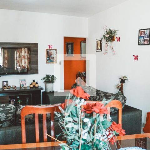 Casa à venda com 500m², 4 quartos e 4 vagasSala