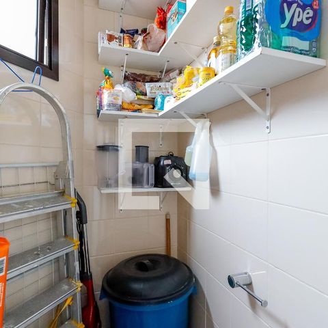 Apartamento à venda com 90m², 3 quartos e 2 vagas Apartamento à venda com 90m², 3 quartos e 2 vagasBanheiro de Serviço
