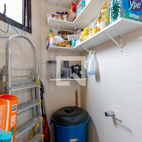 Apartamento à venda com 90m², 3 quartos e 2 vagas Apartamento à venda com 90m², 3 quartos e 2 vagasBanheiro de Serviço