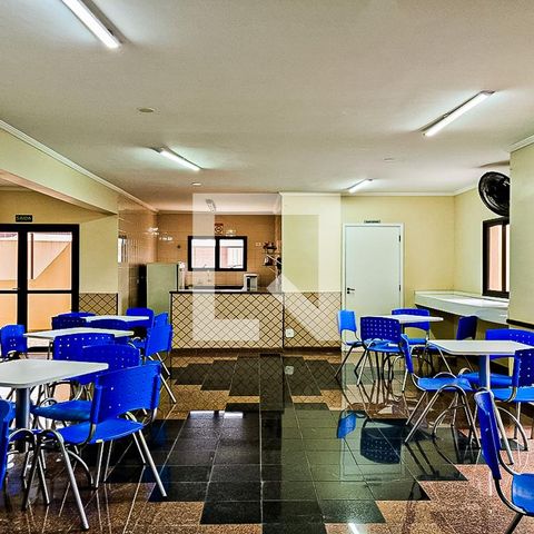 Apartamento à venda com 90m², 3 quartos e 2 vagas Apartamento à venda com 90m², 3 quartos e 2 vagasÁrea Comum - Salão de Festas