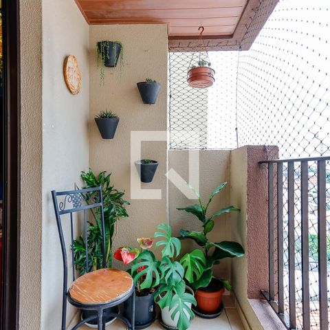 Apartamento à venda com 90m², 3 quartos e 2 vagas Apartamento à venda com 90m², 3 quartos e 2 vagasSacada