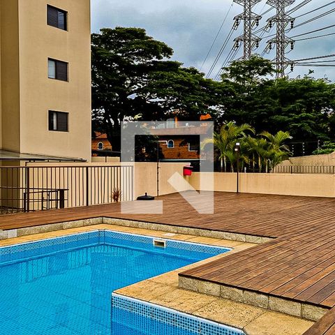 Apartamento à venda com 90m², 3 quartos e 2 vagas Apartamento à venda com 90m², 3 quartos e 2 vagasÁrea Comum - Piscina