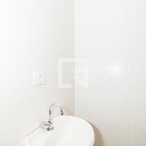 Casa à venda com 40m², 1 quarto e sem vagaBanheiro