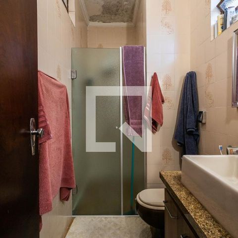 Casa à venda com 200m², 4 quartos e 2 vagasBanheiro 1