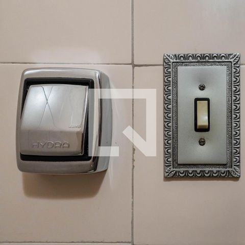 Casa à venda com 200m², 4 quartos e 2 vagasLavabo