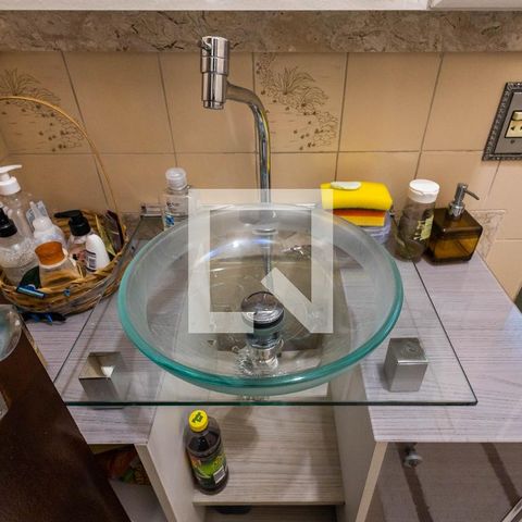 Casa à venda com 200m², 4 quartos e 2 vagasBanheiro 2