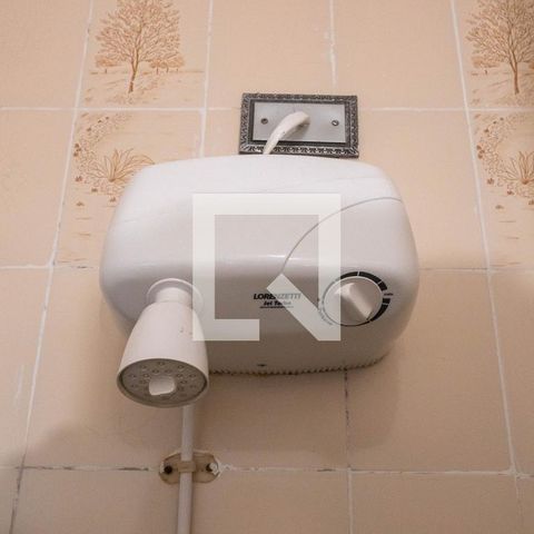 Casa à venda com 200m², 4 quartos e 2 vagasBanheiro 1