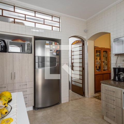 Casa à venda com 200m², 4 quartos e 2 vagasCozinha
