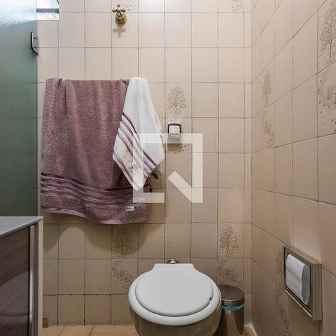 Casa à venda com 200m², 4 quartos e 2 vagasBanheiro 2