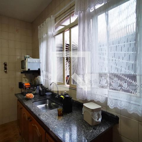 Casa à venda com 135m², 2 quartos e 2 vagasCozinha 