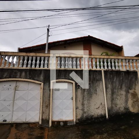 Casa à venda com 135m², 2 quartos e 2 vagasFachada