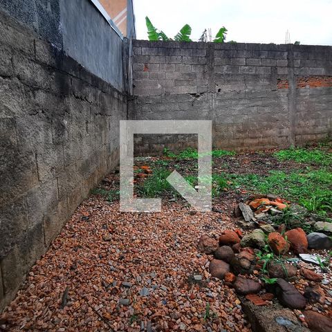 Casa à venda com 135m², 2 quartos e 2 vagasQuintal
