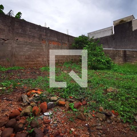 Casa à venda com 135m², 2 quartos e 2 vagasQuintal