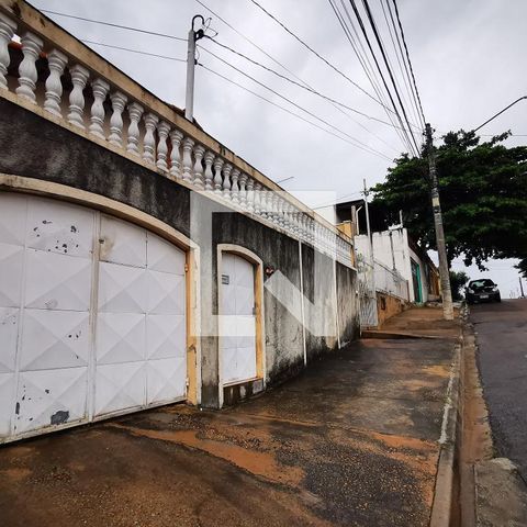Casa à venda com 135m², 2 quartos e 2 vagasFachada