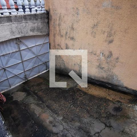 Casa à venda com 135m², 2 quartos e 2 vagasQuintal