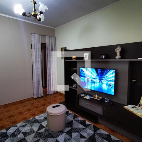 Casa à venda com 135m², 2 quartos e 2 vagasSala 