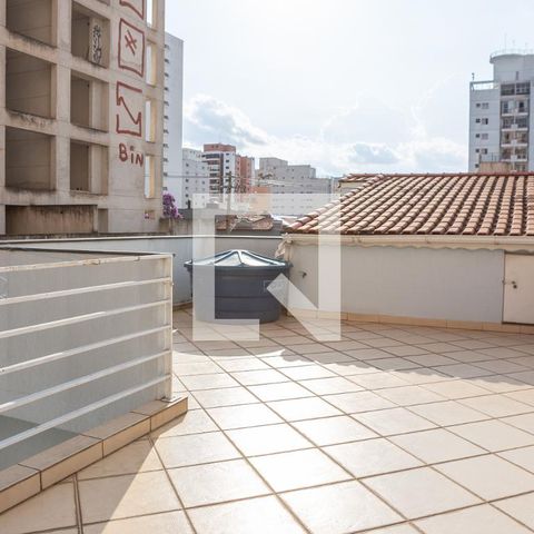 Casa à venda com 270m², 3 quartos e 5 vagasTerceiro Andar