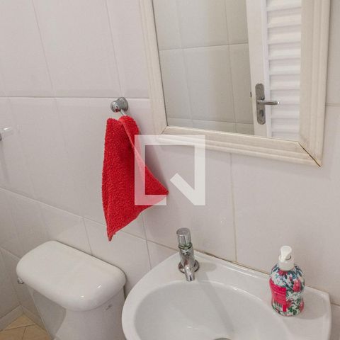 Casa à venda com 270m², 3 quartos e 5 vagasBanheiro do Quintal