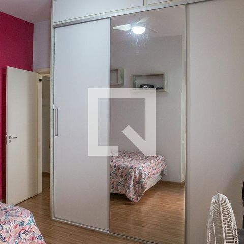 Casa à venda com 270m², 3 quartos e 5 vagasSuíte 2