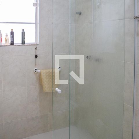 Casa à venda com 270m², 3 quartos e 5 vagasBanheiro de Suíte 1
