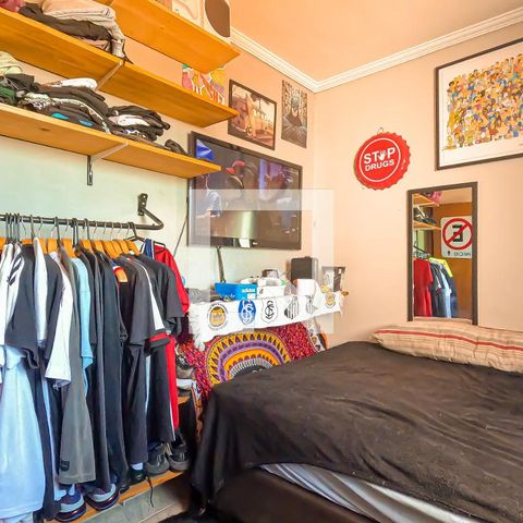 Casa à venda com 250m², 5 quartos e 2 vagas Casa à venda com 250m², 5 quartos e 2 vagasQuarto 4