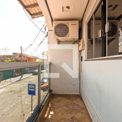 Casa à venda com 250m², 5 quartos e 2 vagas Casa à venda com 250m², 5 quartos e 2 vagasVaranda da Suíte