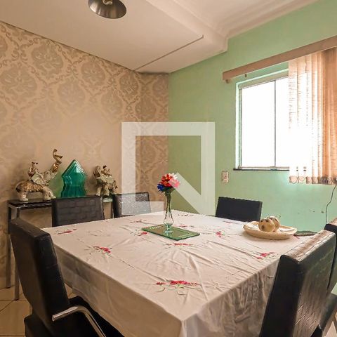 Casa à venda com 250m², 5 quartos e 2 vagas Casa à venda com 250m², 5 quartos e 2 vagasCozinha