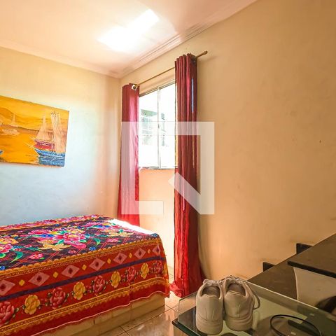Casa à venda com 250m², 5 quartos e 2 vagas Casa à venda com 250m², 5 quartos e 2 vagasQuarto 1