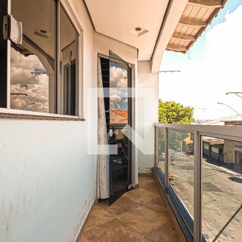 Casa à venda com 250m², 5 quartos e 2 vagas Casa à venda com 250m², 5 quartos e 2 vagasVaranda da Suíte