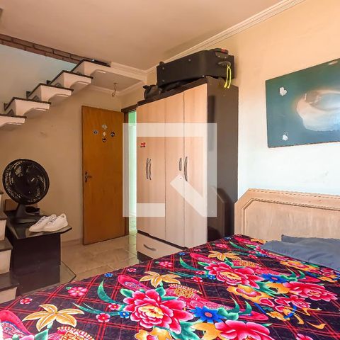 Casa à venda com 250m², 5 quartos e 2 vagas Casa à venda com 250m², 5 quartos e 2 vagasQuarto 1